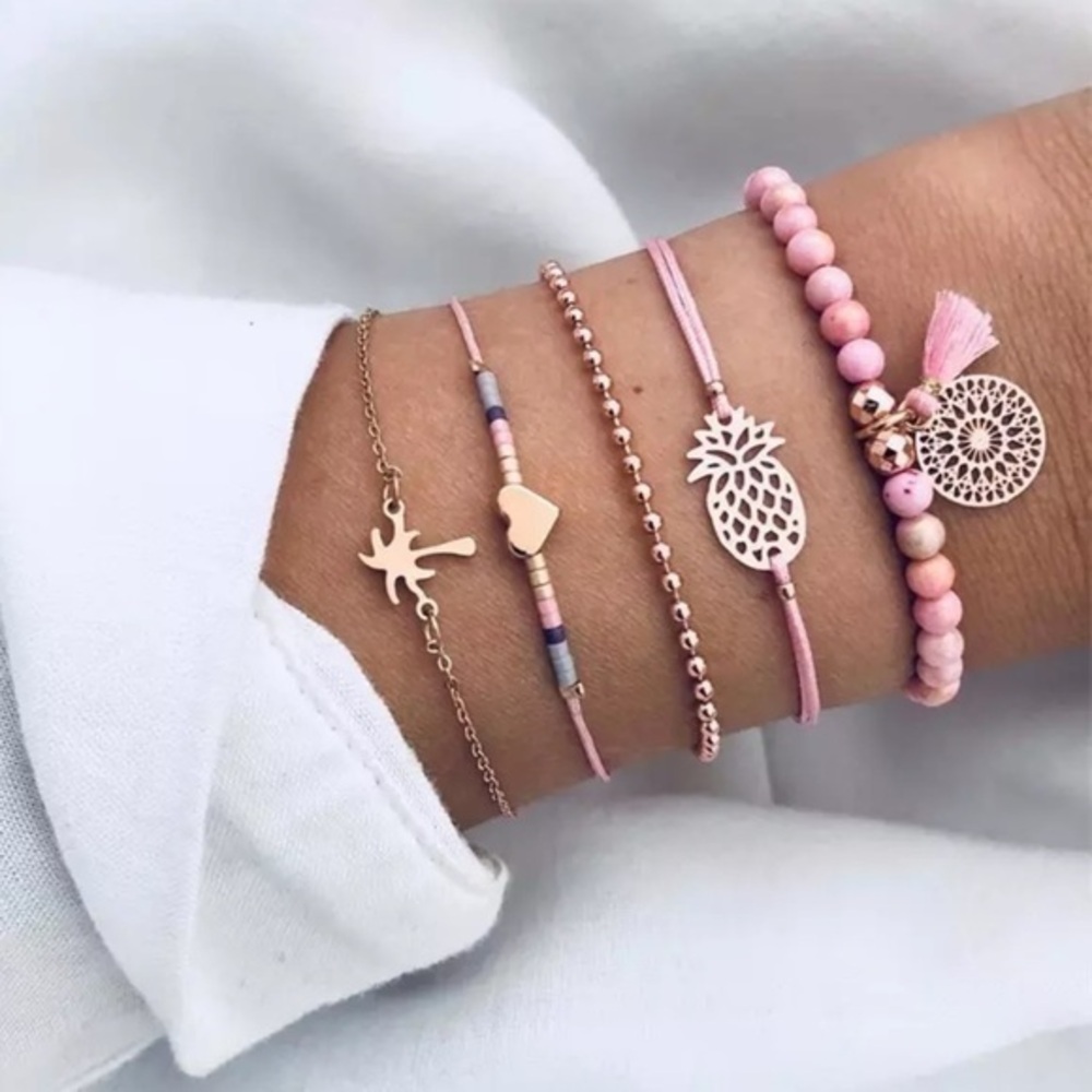 3/$30 💗 Round Stone Tassel Bracelet set